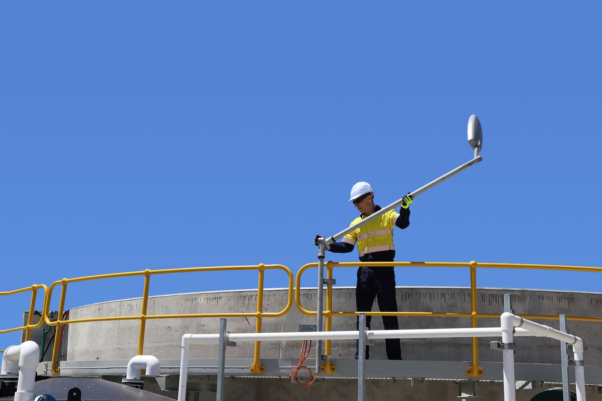 Poll Lowering System Lowering Pole Solutions for Safer Access | Swivelpole